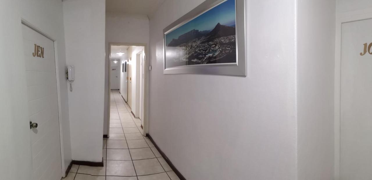 Twinnpalms Accommodation Cape Town Bagian luar foto